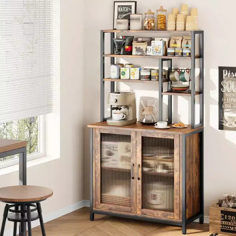 Credenza da fattoria da 63" con stazione di ricarica – 3 cassetti, 4 ante, ripiani regolabili