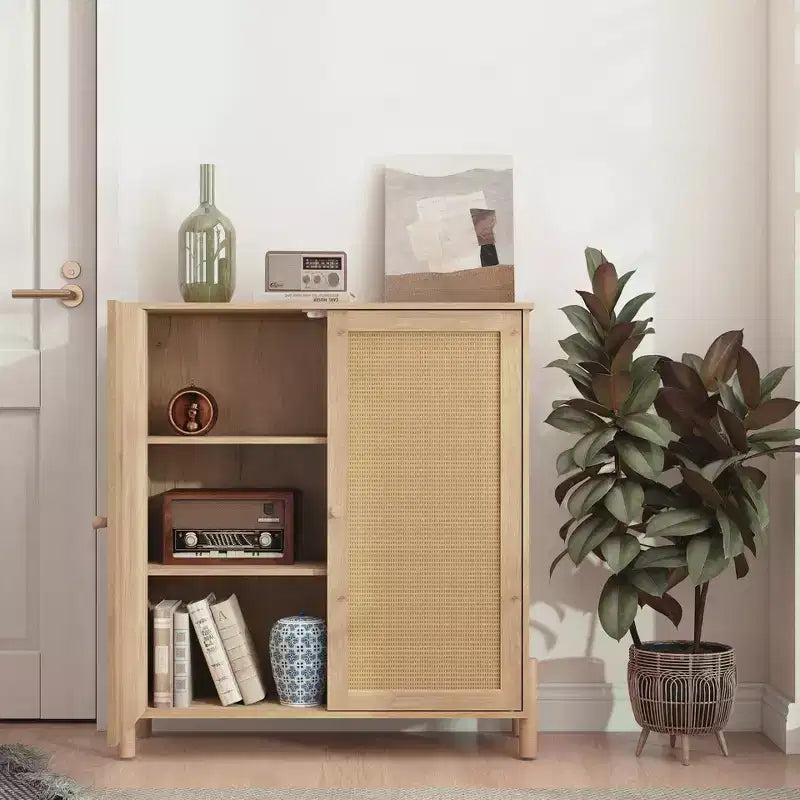 Credenza a buffet con ante in rattan e vano contenitore